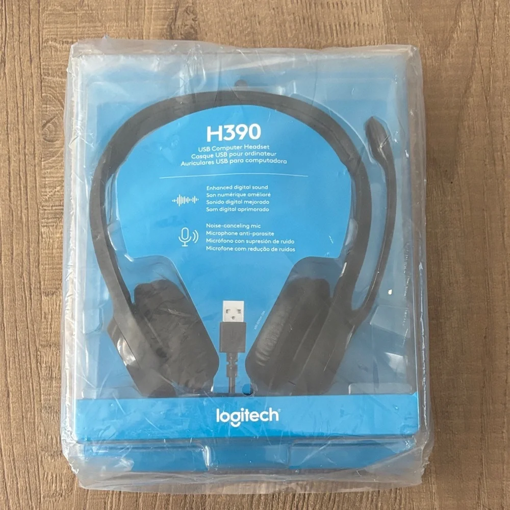 Logitech H390 USB COMPUTER HEADSET NEW IN BOX